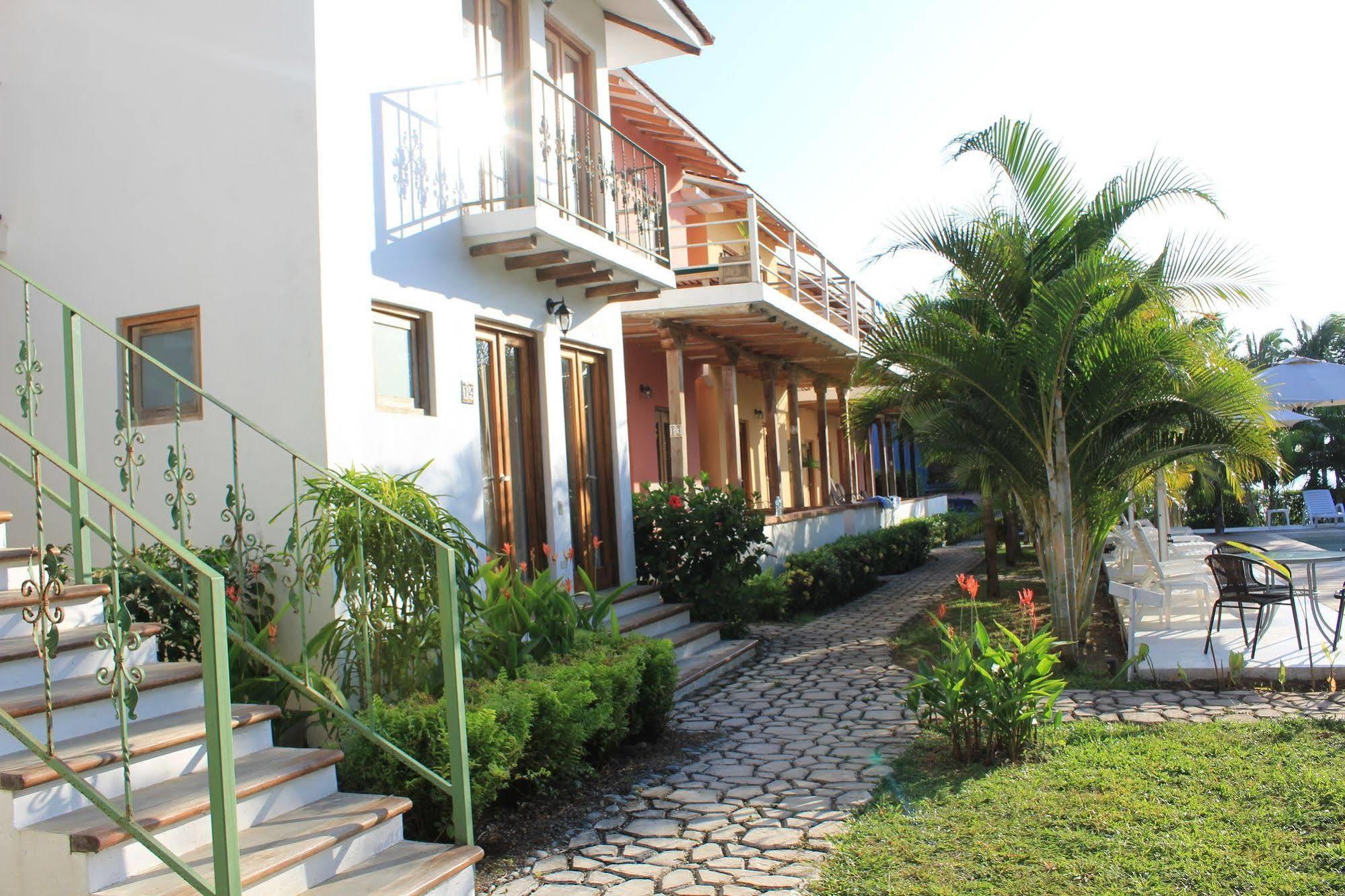 Hotel Punta Franca Jobal المظهر الخارجي الصورة